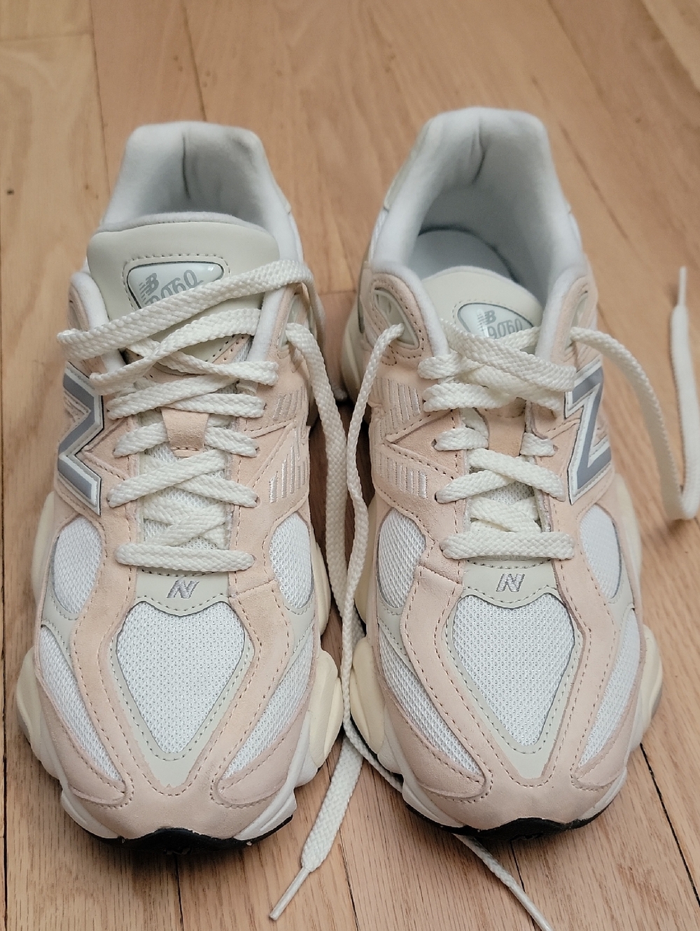 New Balance 9060 Sneakers - Worn Once - Picture 2 of 6